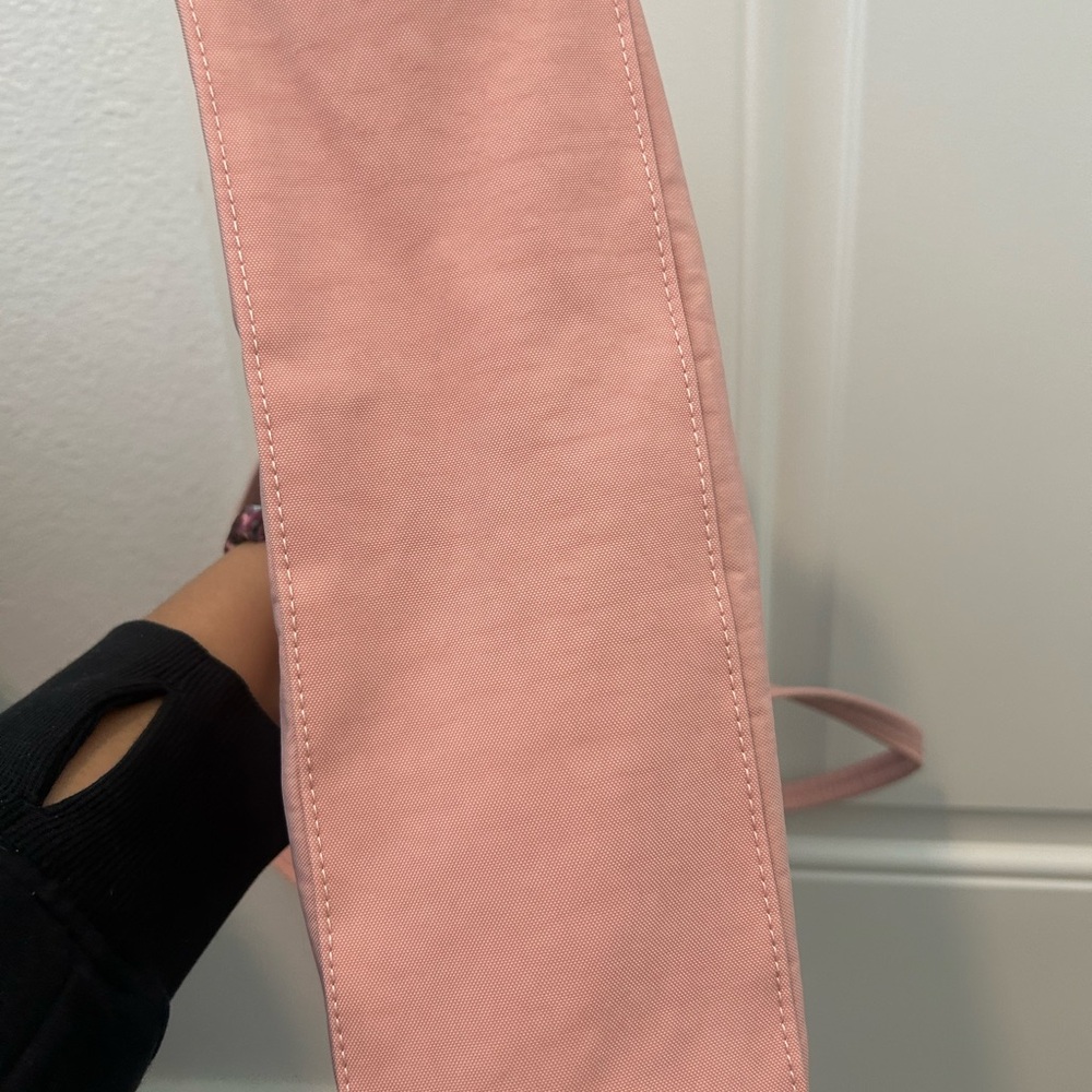 BAGGU Bowler Rose Tan Like New (Smaller Size) - Picture 3 of 4